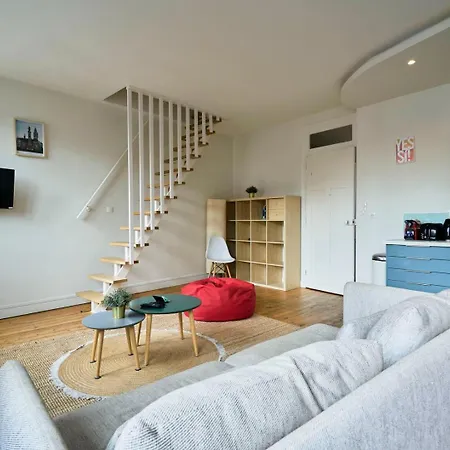 Hypercentre-2 Bedrooms Very Bright + Parking Apartment Lille