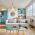 Apartment Hypercentre-2 Bedrooms Very Bright + Parking