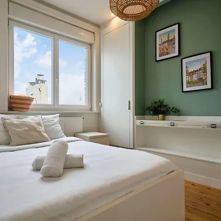 Hypercentre-2 Bedrooms Very Bright + Parking Lille