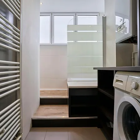 Hypercentre-2 Bedrooms Very Bright + Parking Lilla