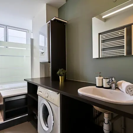 Appartamento Hypercentre-2 Bedrooms Very Bright + Parking *