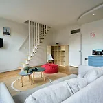 Hypercentre-2 Bedrooms Very Bright + Parking Lejlighed Lille